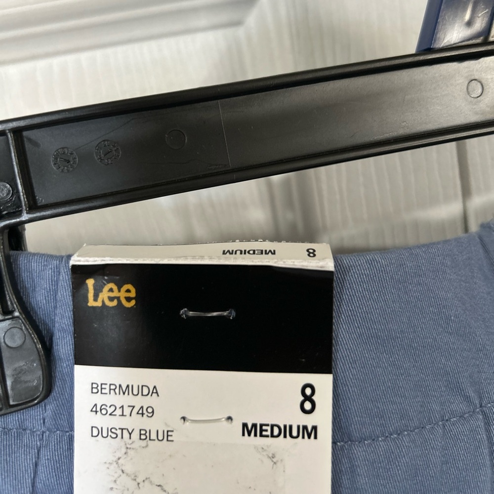 Lee Bermuda dusty Blue Shorts regular fit     mid rise size 8 medium - Picture 5 of 10